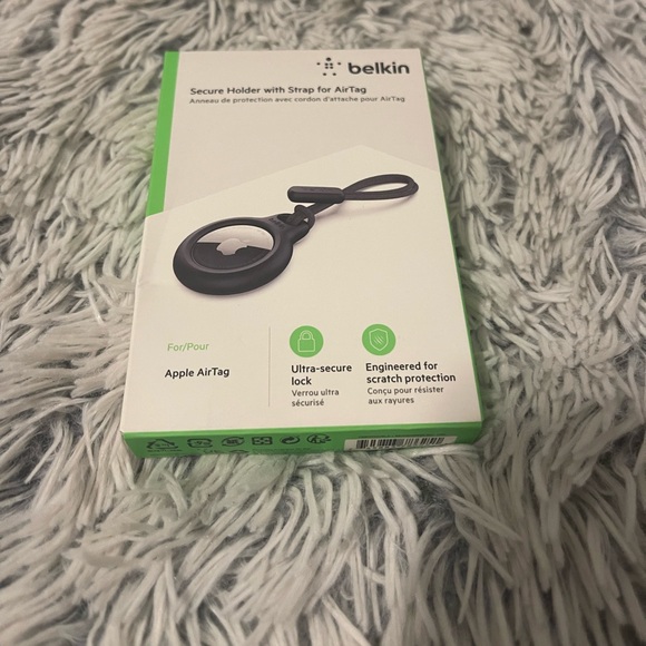 Apple AirTag Secure Holder with Strap - Picture 2 of 5